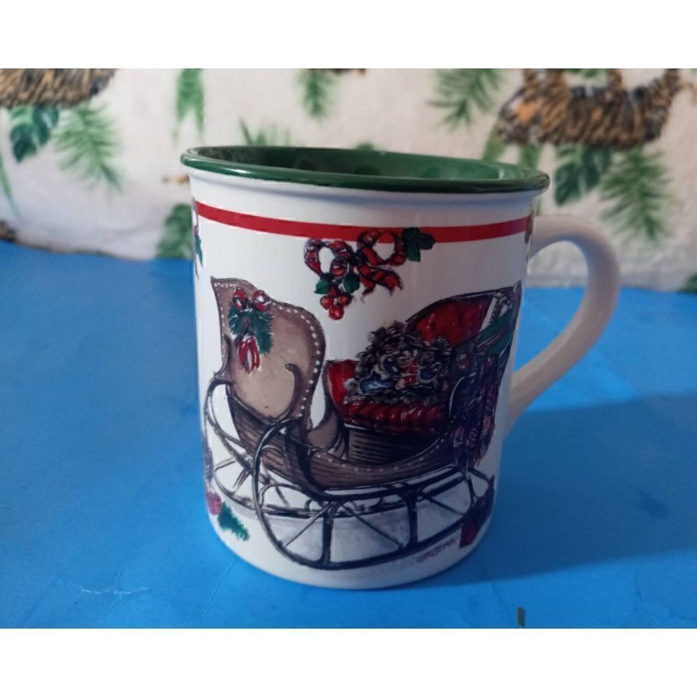 Vintage 1992 Potpourri Press VICTORIAN SLEIGH/GIFTS Christmas Garland Mug